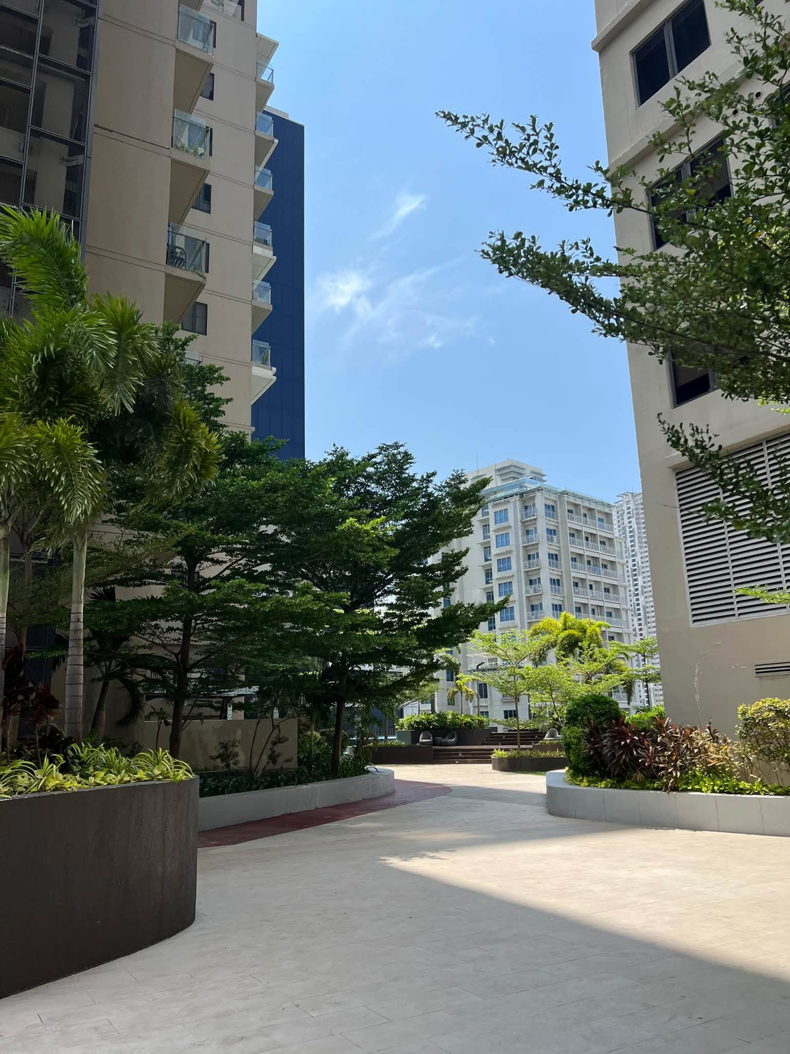 Studio Type Condo with parking in Baseline Cebu City